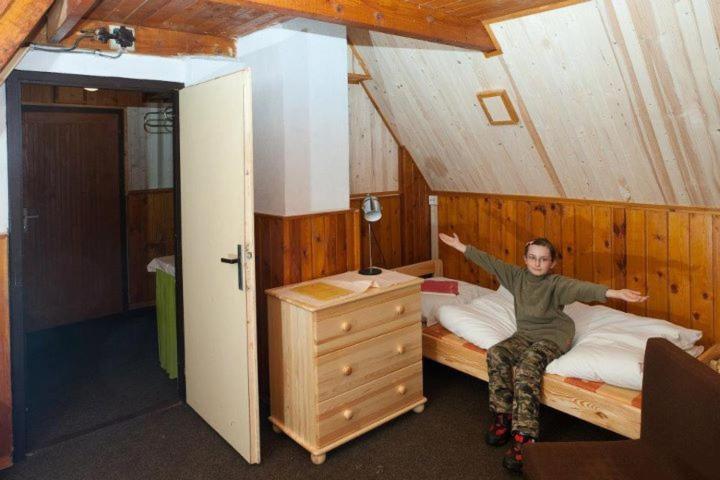 Bungalovy Pri Hoteli Spojar Žiar Habitación foto